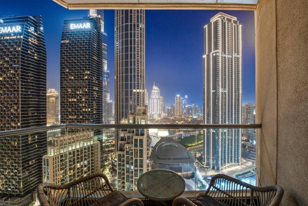 Apartment First Class 2br Stunning Fountain View Dubai