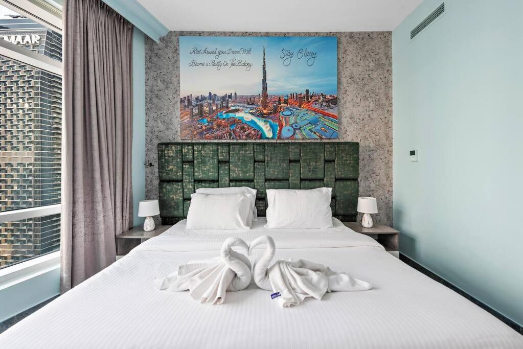 Apartment First Class 2br Stunning Fountain View