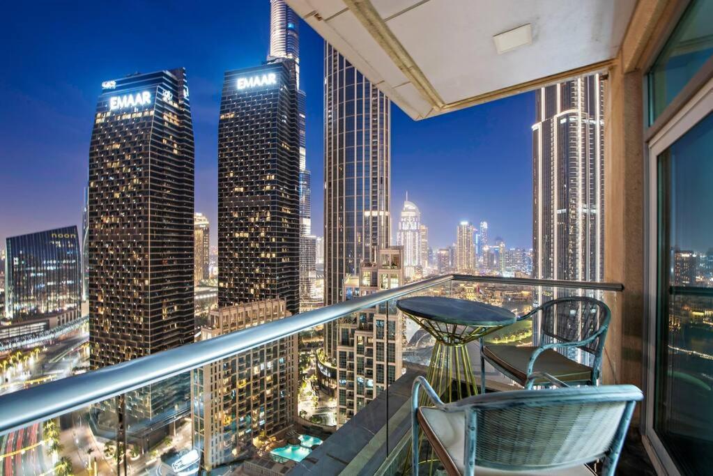 First Class 2br Stunning Fountain View Dubai