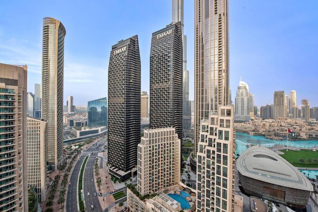 First Class 2br Stunning Fountain View Apartment